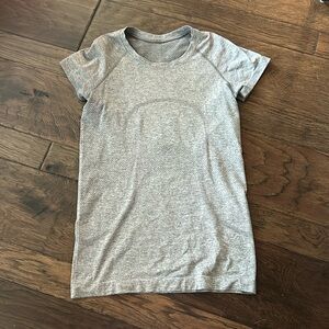 Lululemon swiftly tech